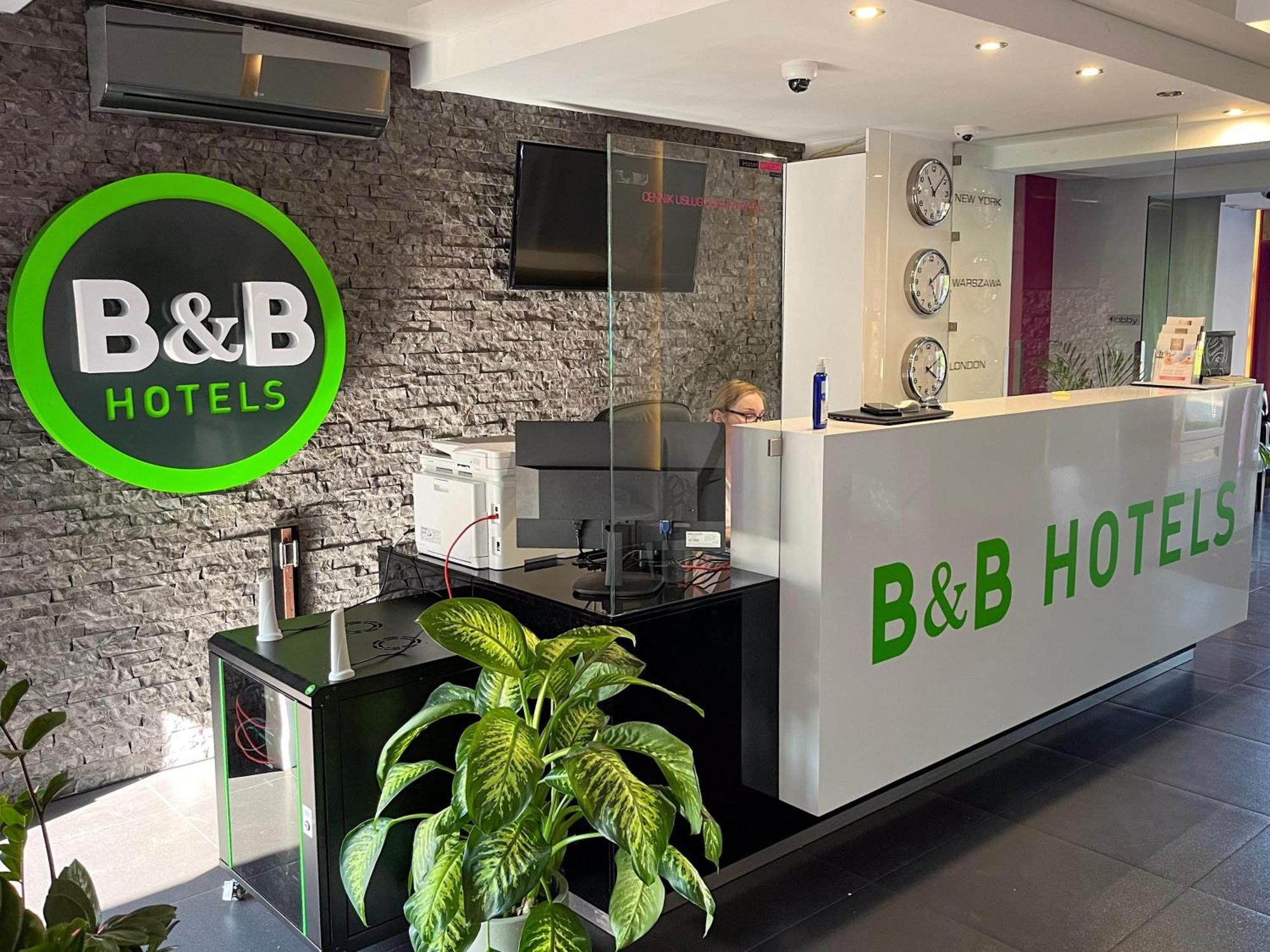 B&B Hotel Битом Екстериор снимка